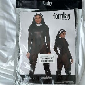 Nun women’s Halloween costume